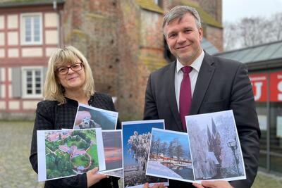 Antje Zeiger und Ralf Reinhardt werben für den Fotowettbewerb