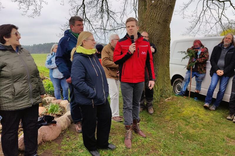Neustadts Amtsdirektor Andreas Schumacher rief die Einwohner auf, Einwände gegen die Deponie schriftlich einzureichen. © LK OPR