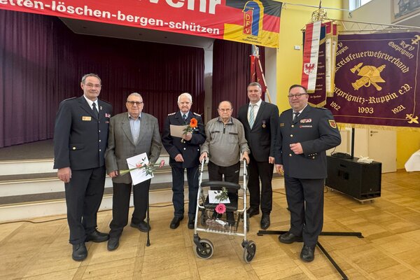 Feuerwehr_TreueDienste75