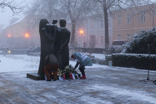 Gedenken_Kranzniederlegung